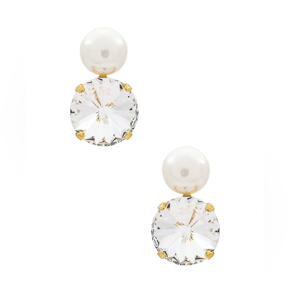 Elegant Gold and White Pearl Earrings